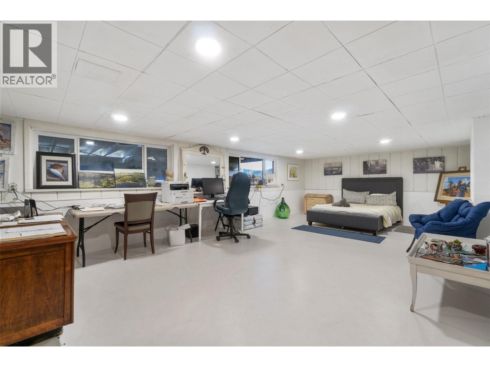 2009 Eagle Bay Road. Blind Bay, British Columbia