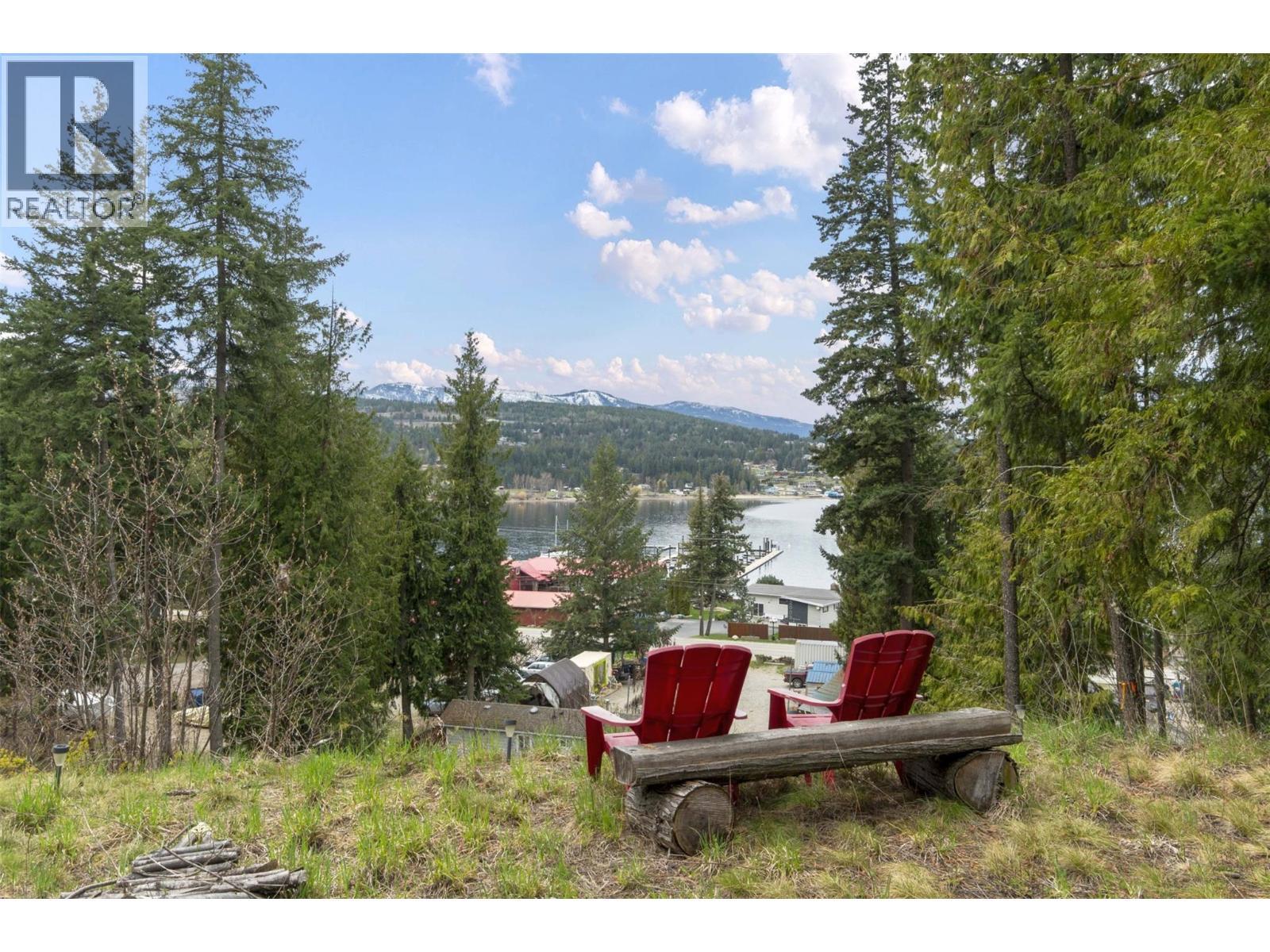 2009 Eagle Bay Road. Blind Bay, British Columbia