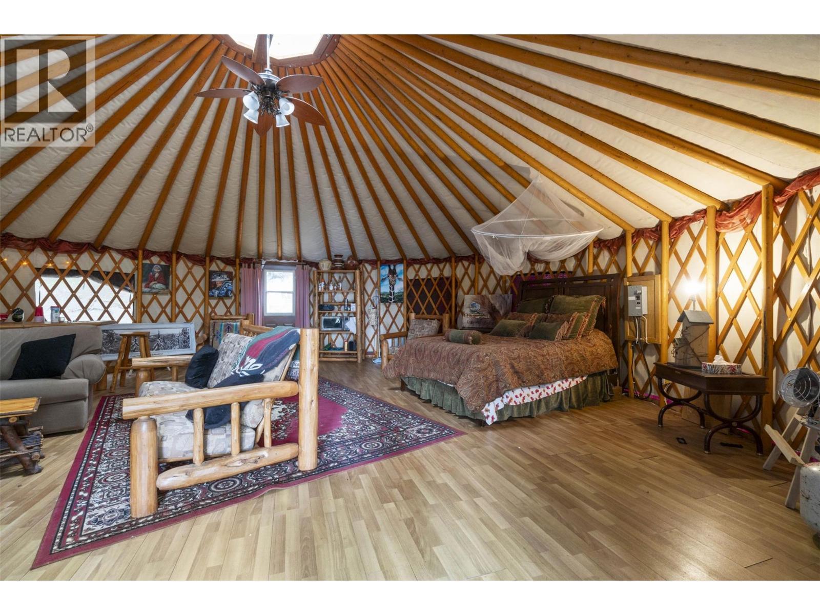 2009 Eagle Bay Road. Blind Bay, British Columbia