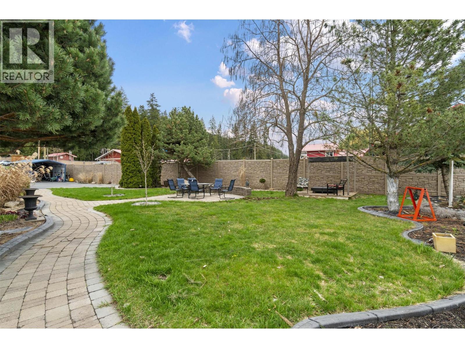 2009 Eagle Bay Road. Blind Bay, British Columbia