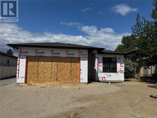 5586 Nixon Road. Summerland, British Columbia