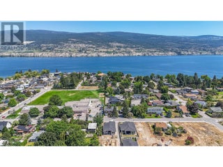 5586 Nixon Road. Summerland, British Columbia