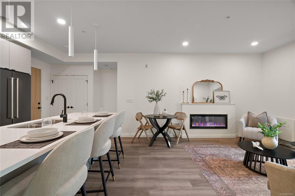 B304 1102 Esquimalt Road, Esquimalt