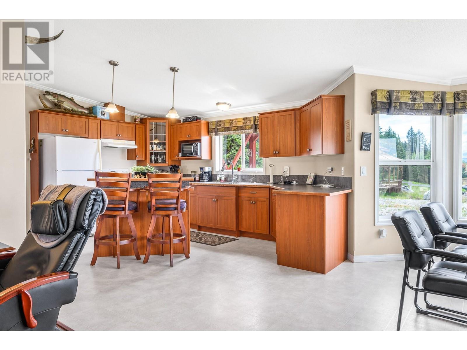 18125 Hereford Road. Lake Country, British Columbia