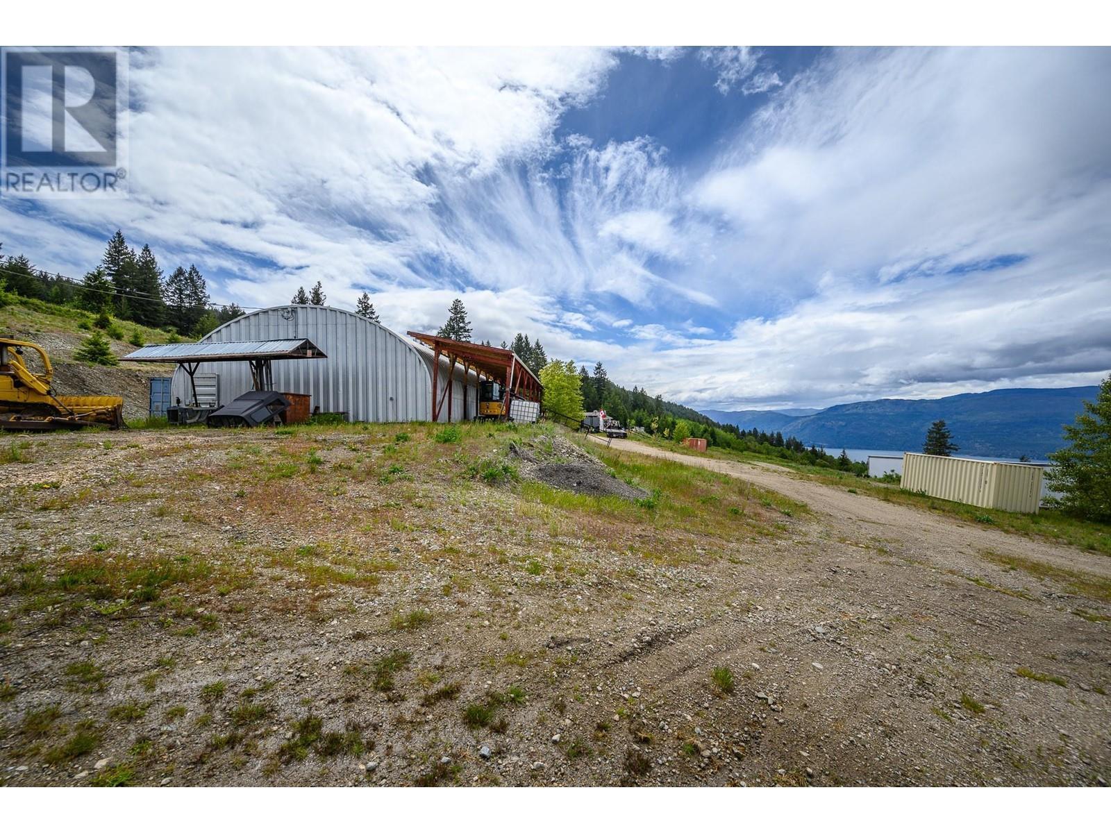 18125 Hereford Road. Lake Country, British Columbia
