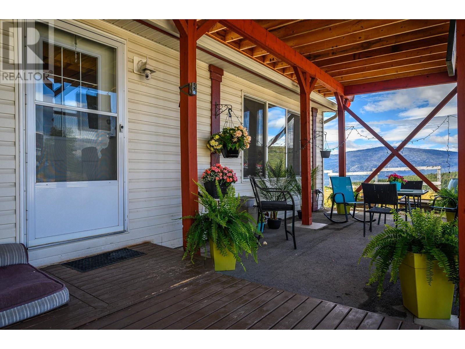 18125 Hereford Road. Lake Country, British Columbia