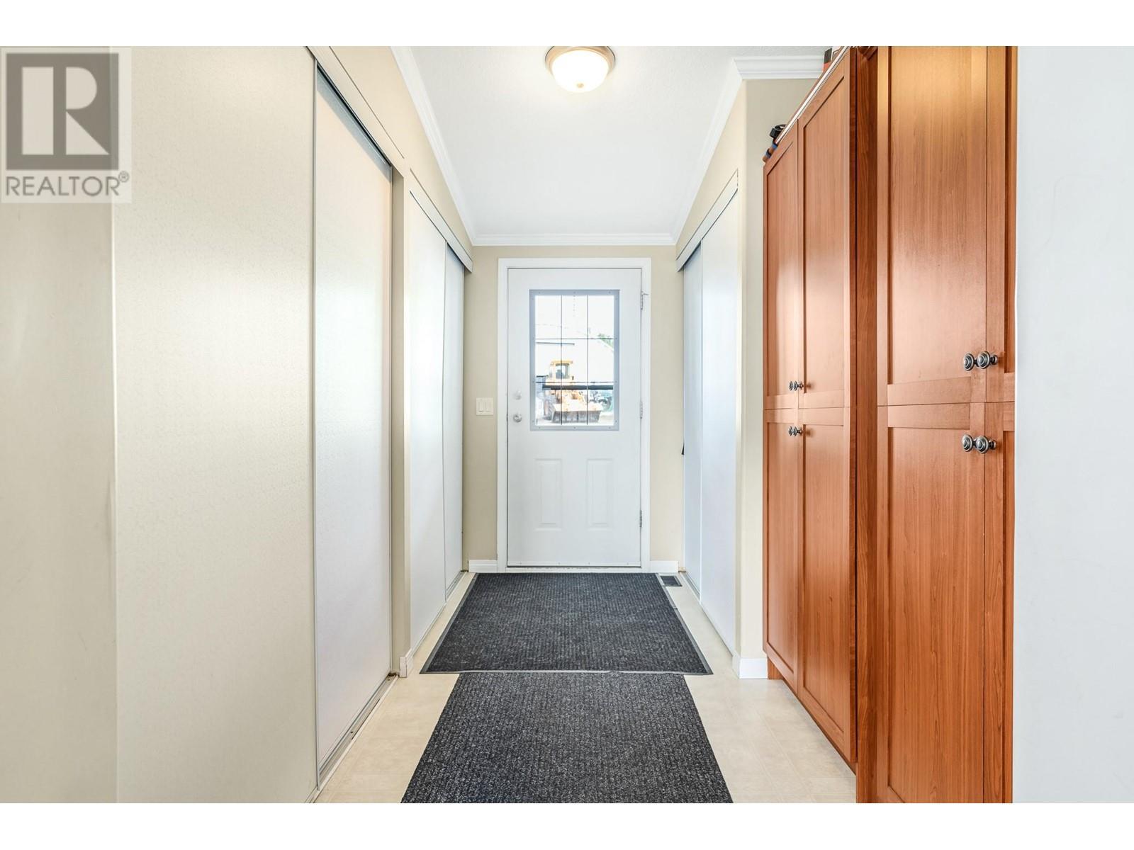 18125 Hereford Road. Lake Country, British Columbia