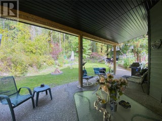 7463 Black Road Se. Salmon Arm, British Columbia