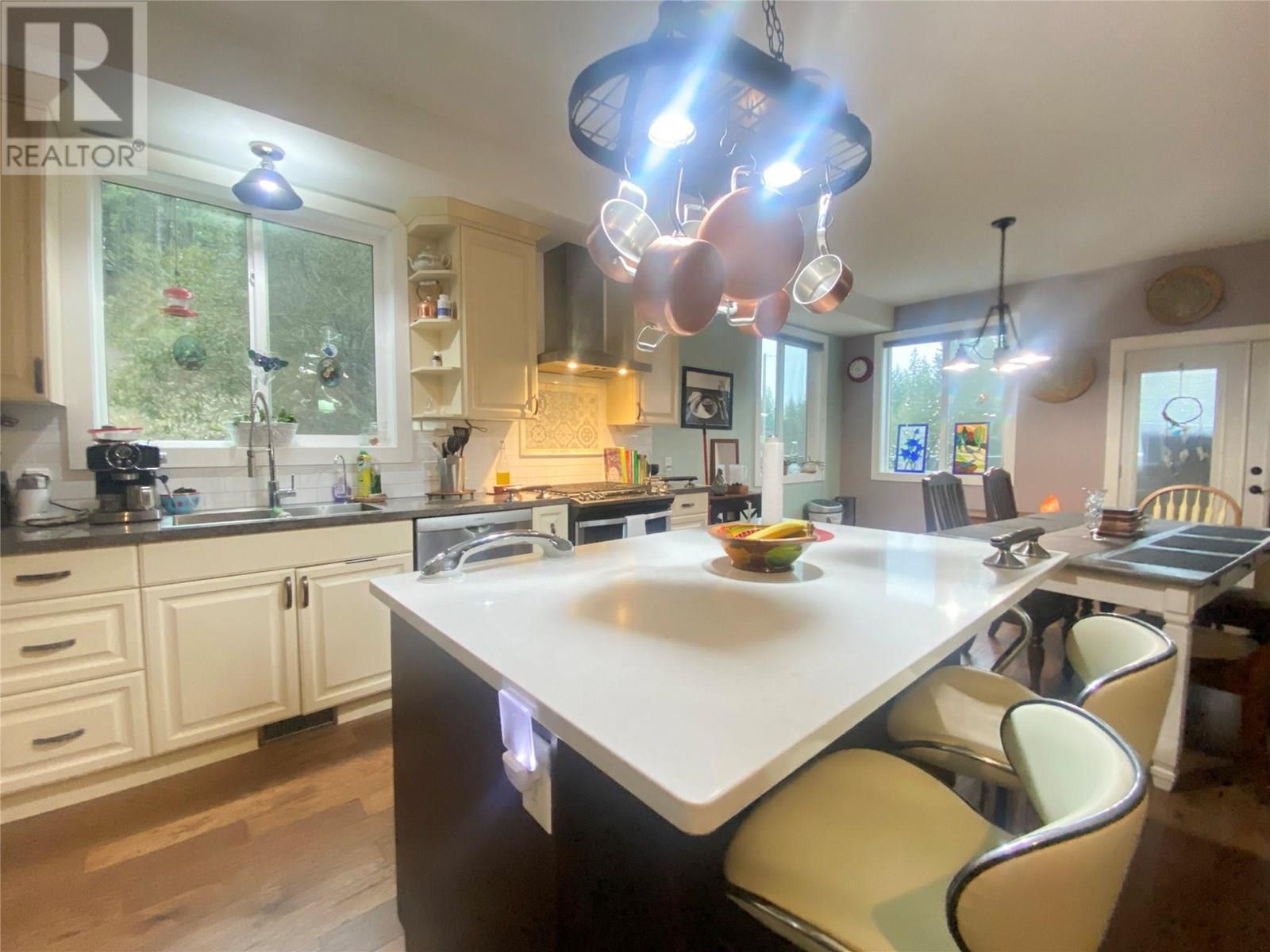 7463 Black Road Se. Salmon Arm, British Columbia