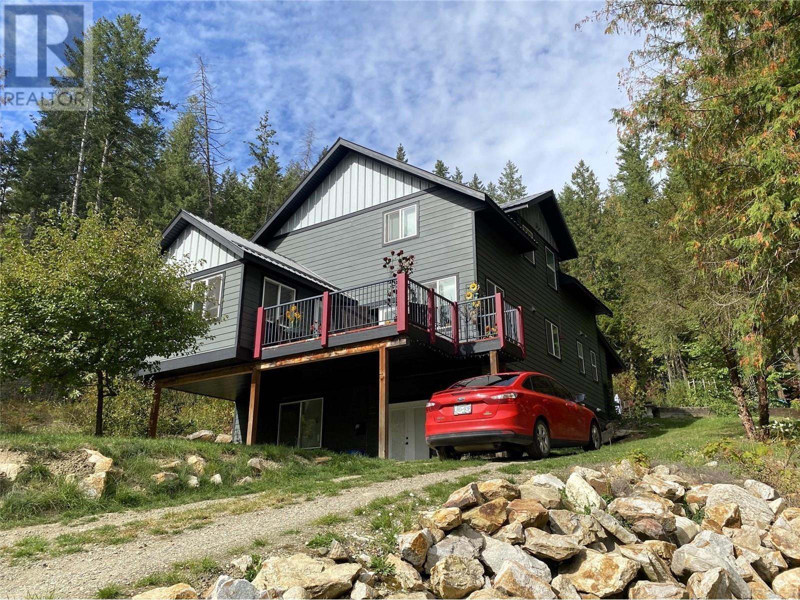 7463 Black Road Se. Salmon Arm, British Columbia