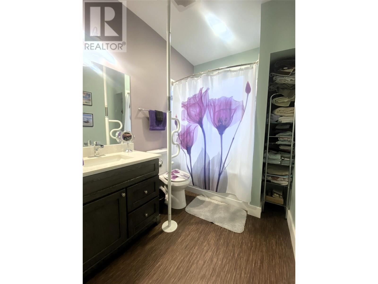 7463 Black Road Se. Salmon Arm, British Columbia