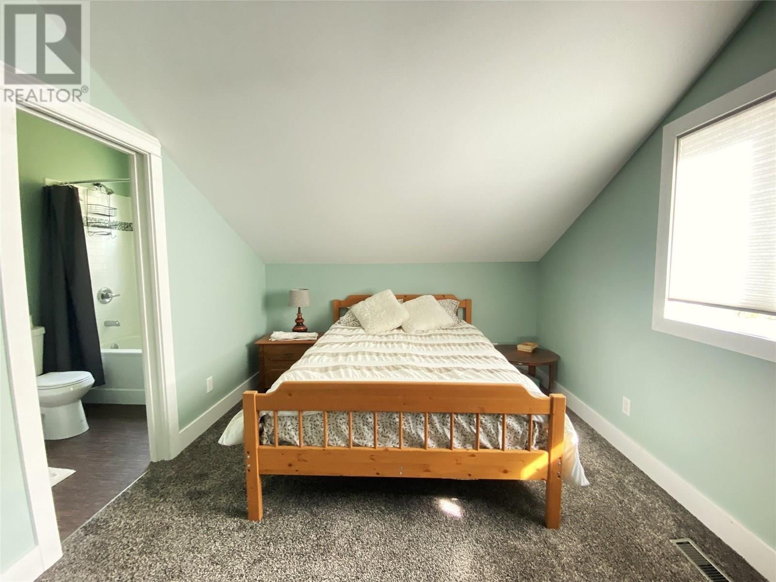 7463 Black Road Se. Salmon Arm, British Columbia