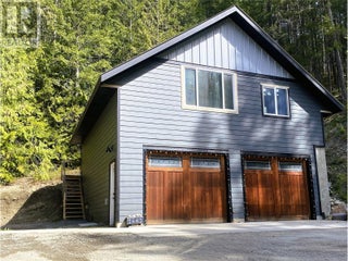 7463 Black Road Se. Salmon Arm, British Columbia