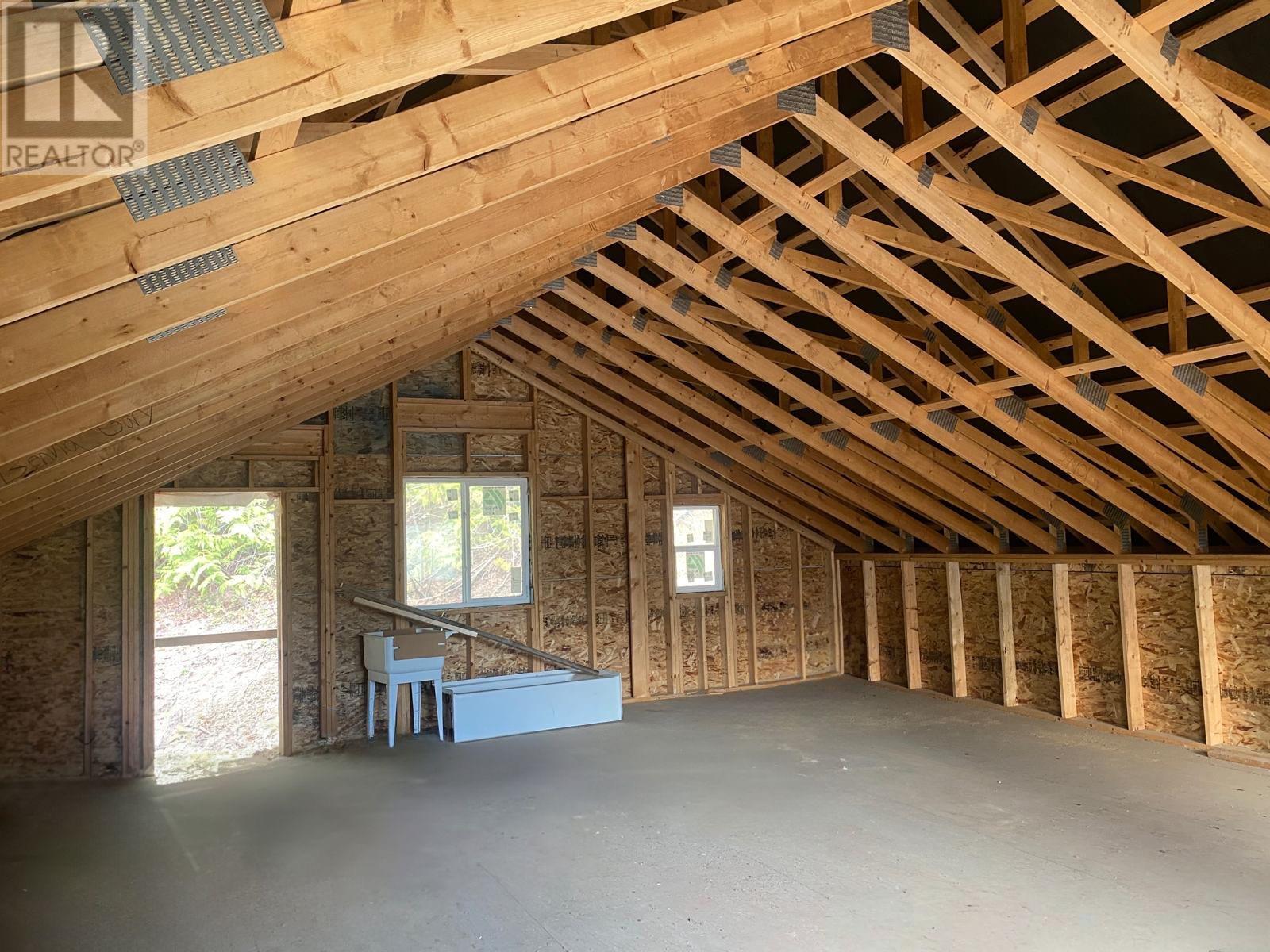 7463 Black Road Se. Salmon Arm, British Columbia