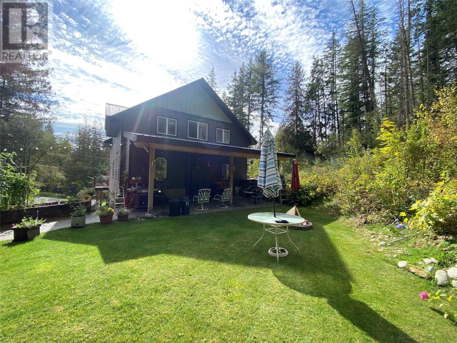 7463 Black Road Se. Salmon Arm, British Columbia