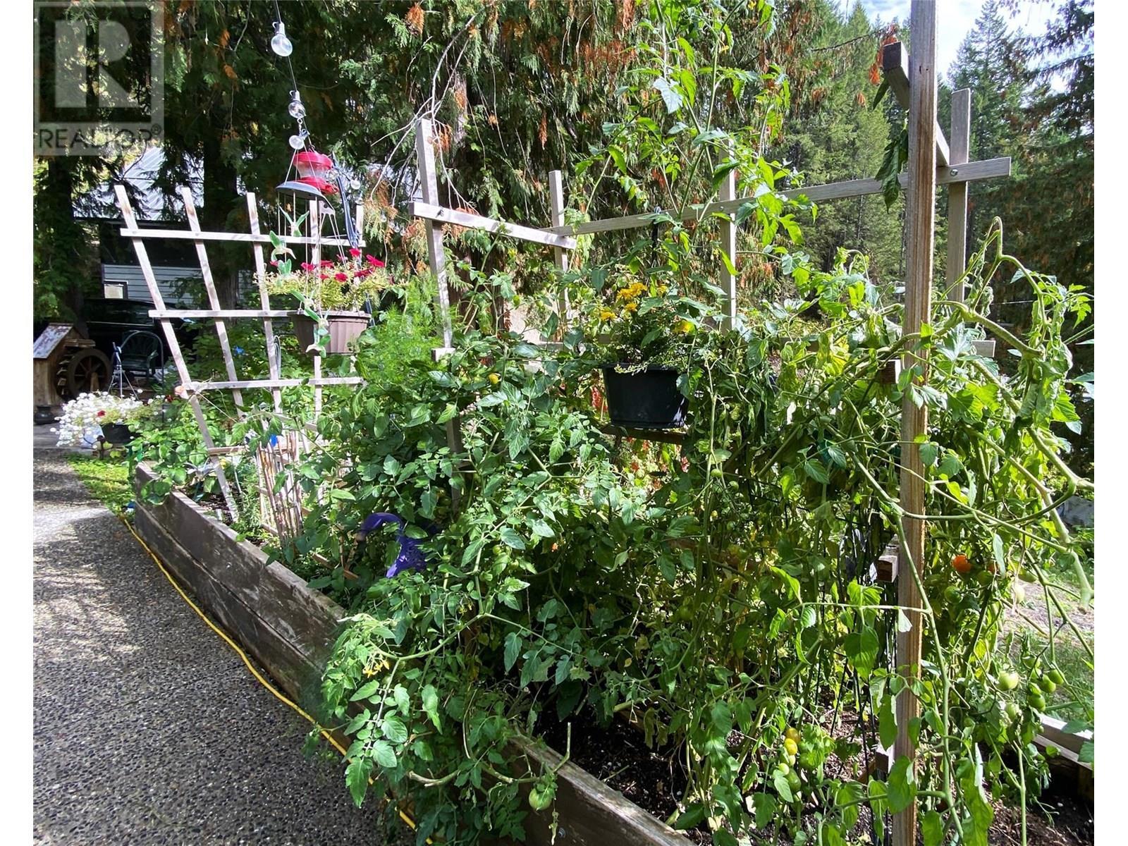 7463 Black Road Se. Salmon Arm, British Columbia