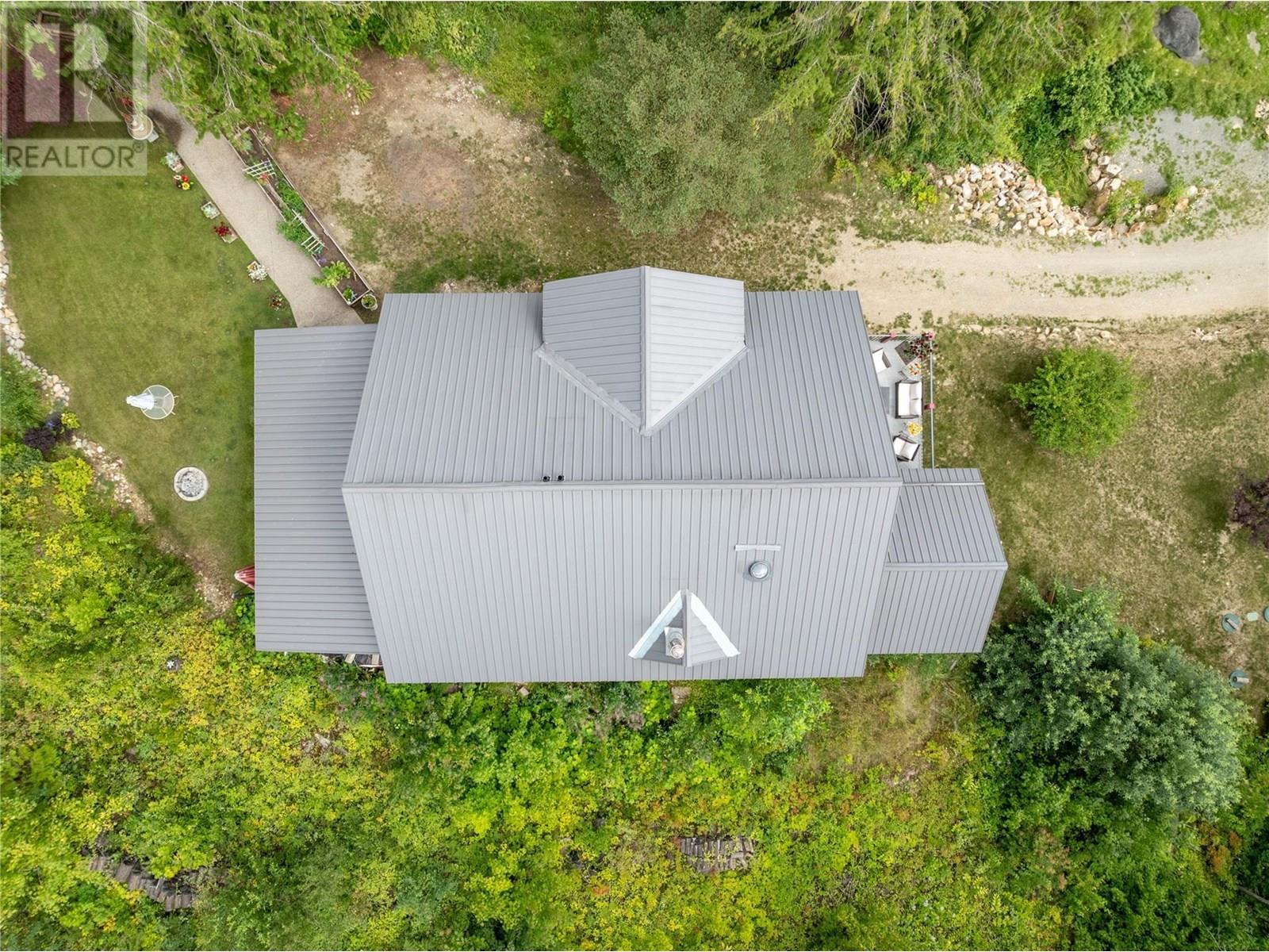 7463 Black Road Se. Salmon Arm, British Columbia