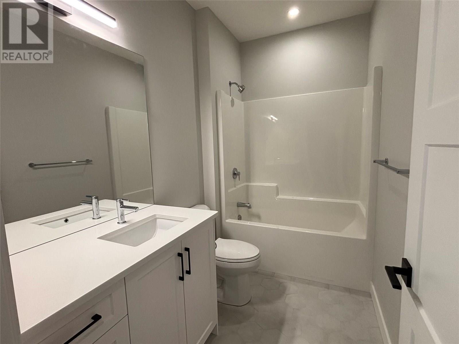 575 Meadowlark Avenue. Vernon, British Columbia