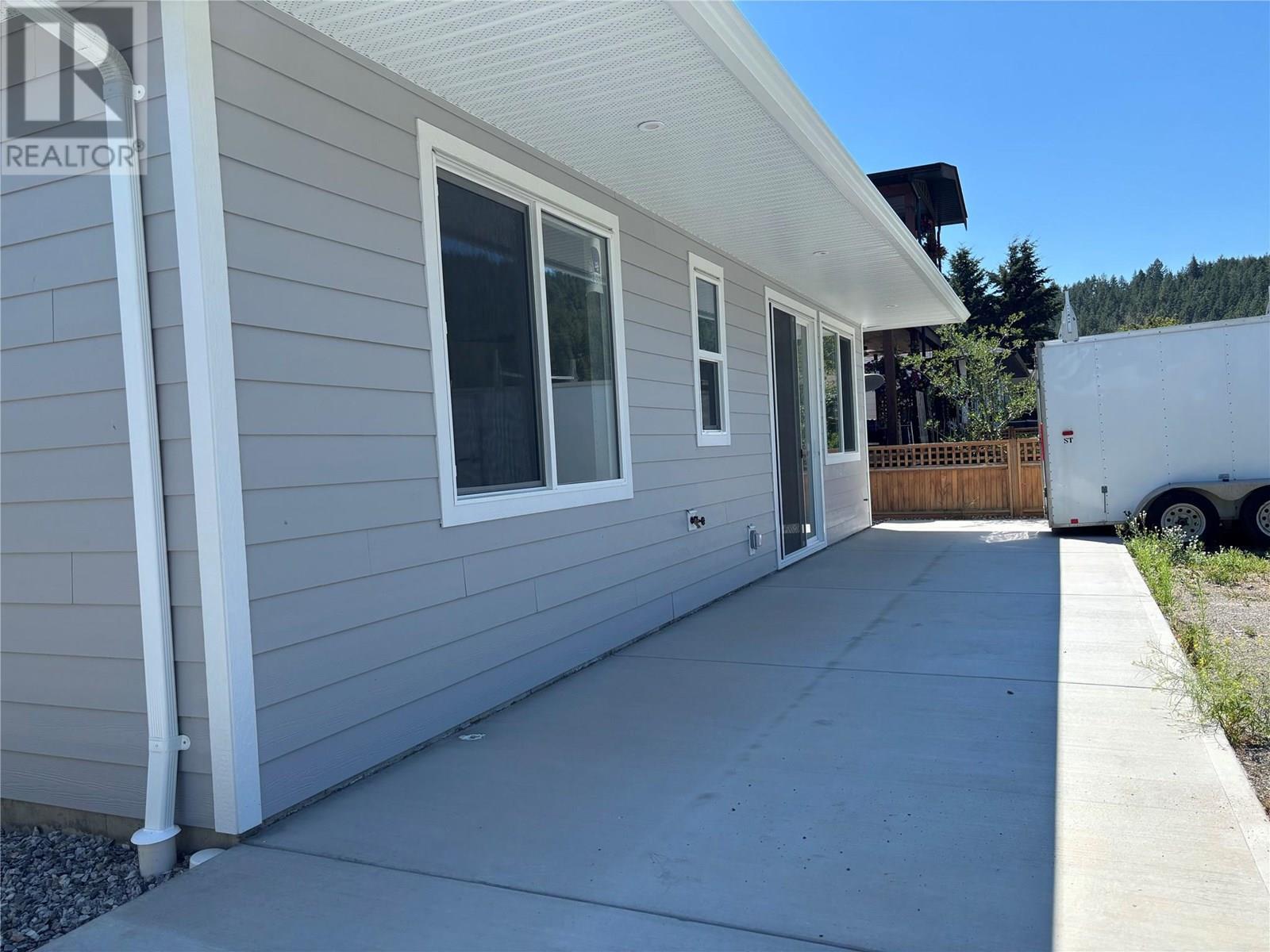 575 Meadowlark Avenue. Vernon, British Columbia