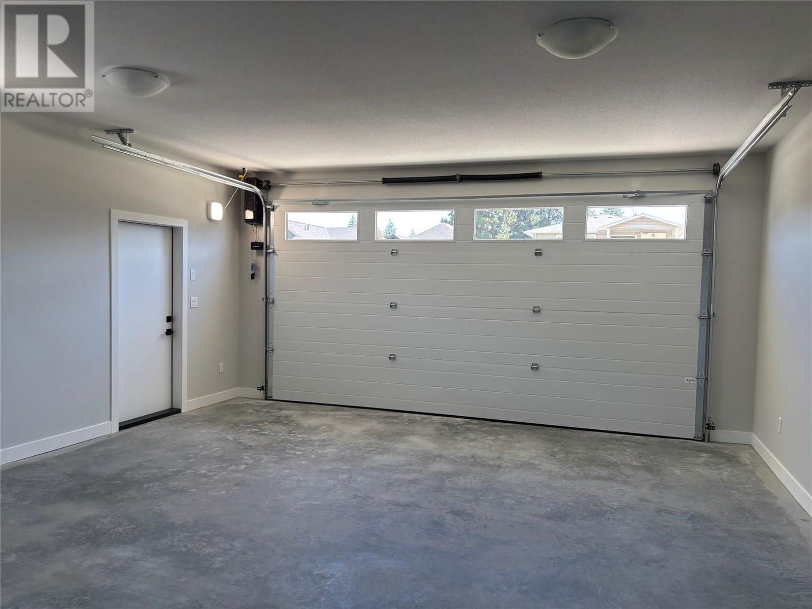 575 Meadowlark Avenue. Vernon, British Columbia