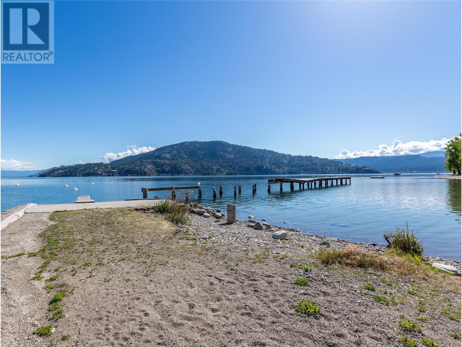 575 Meadowlark Avenue. Vernon, British Columbia