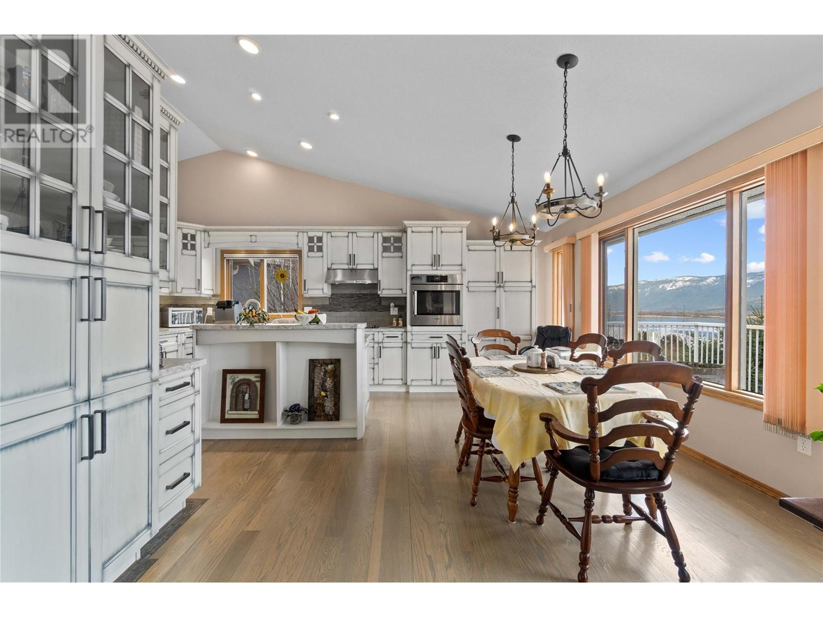 4711 16 Street Ne. Salmon Arm, British Columbia