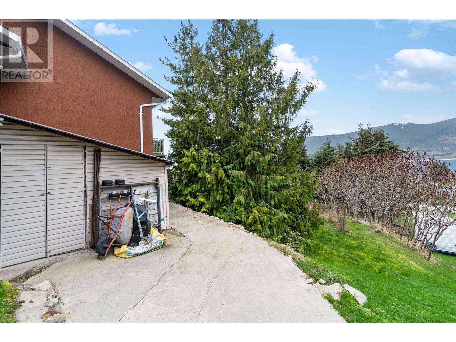 4711 16 Street Ne. Salmon Arm, British Columbia