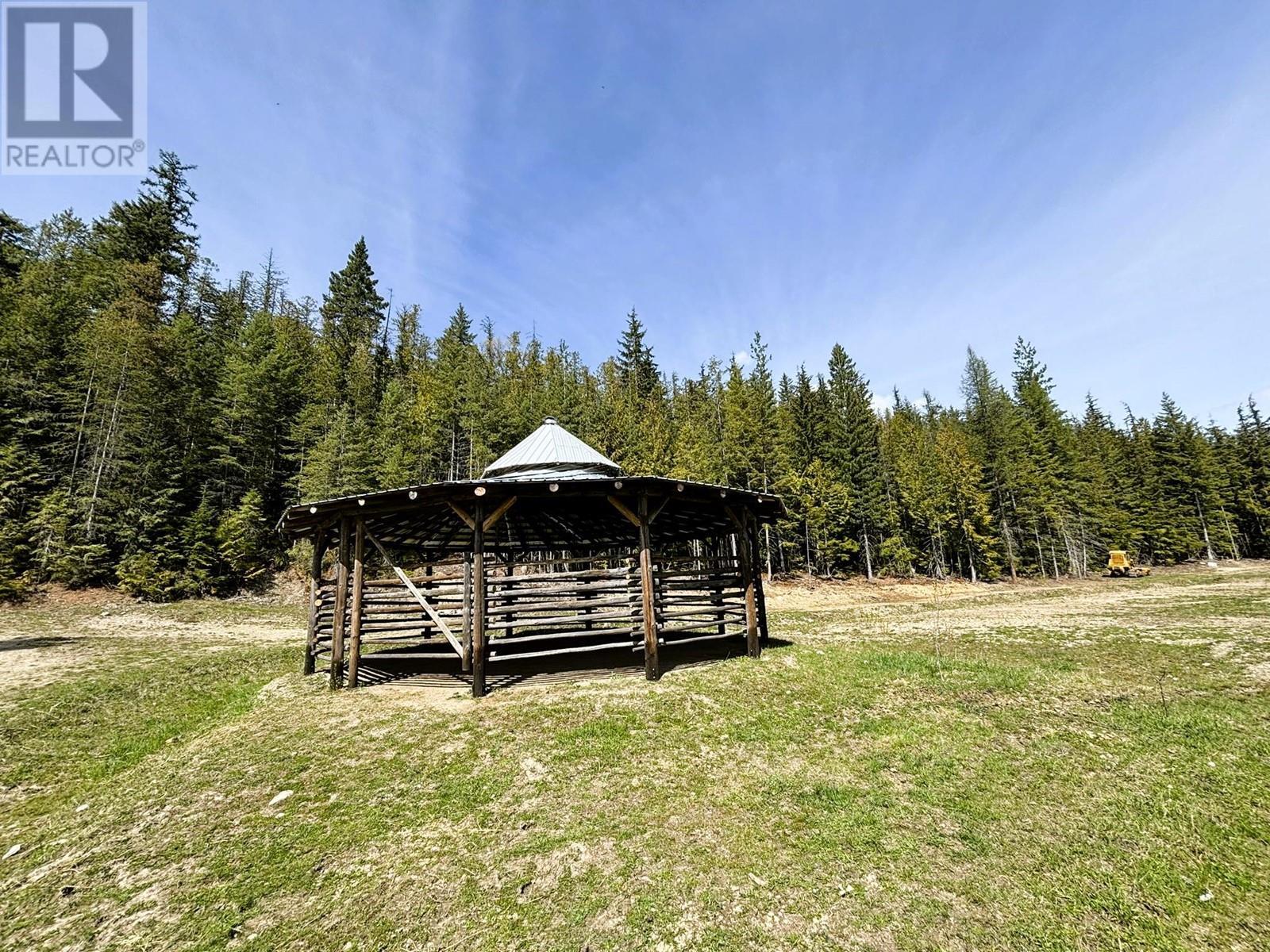 1425 Bobbie Burns Road. Lumby, British Columbia