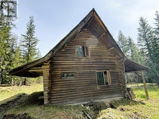 1425 Bobbie Burns Road. Lumby, British Columbia