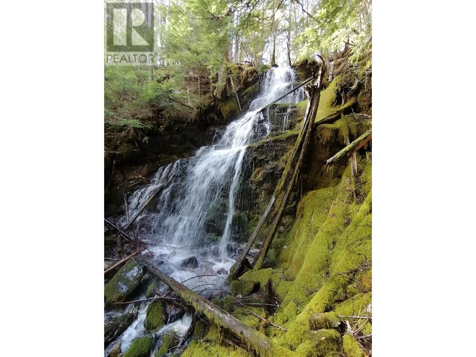 1425 Bobbie Burns Road. Lumby, British Columbia