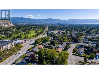 1880 Broadview Avenue. Kelowna, British Columbia