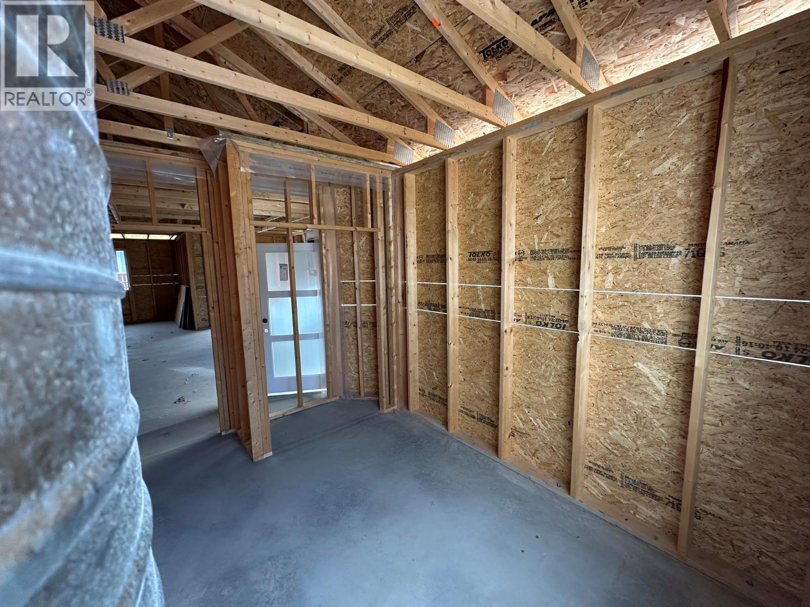 602 Nighthawk Avenue. Vernon, British Columbia