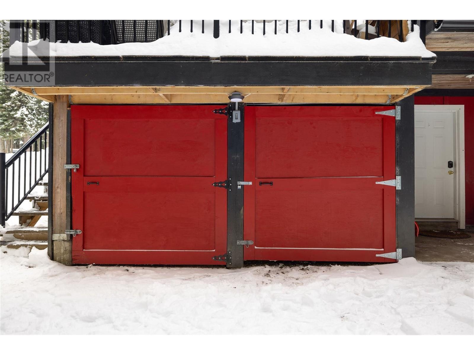 9870 Pinnacles Road. Silver Star, British Columbia