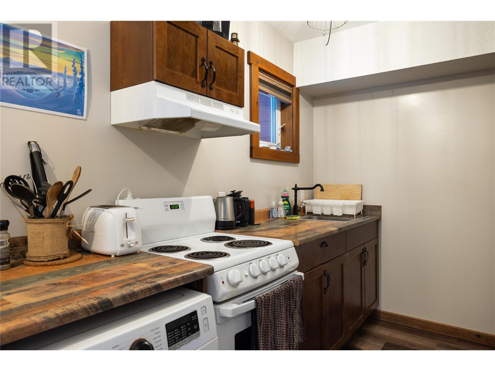 9870 Pinnacles Road. Silver Star, British Columbia