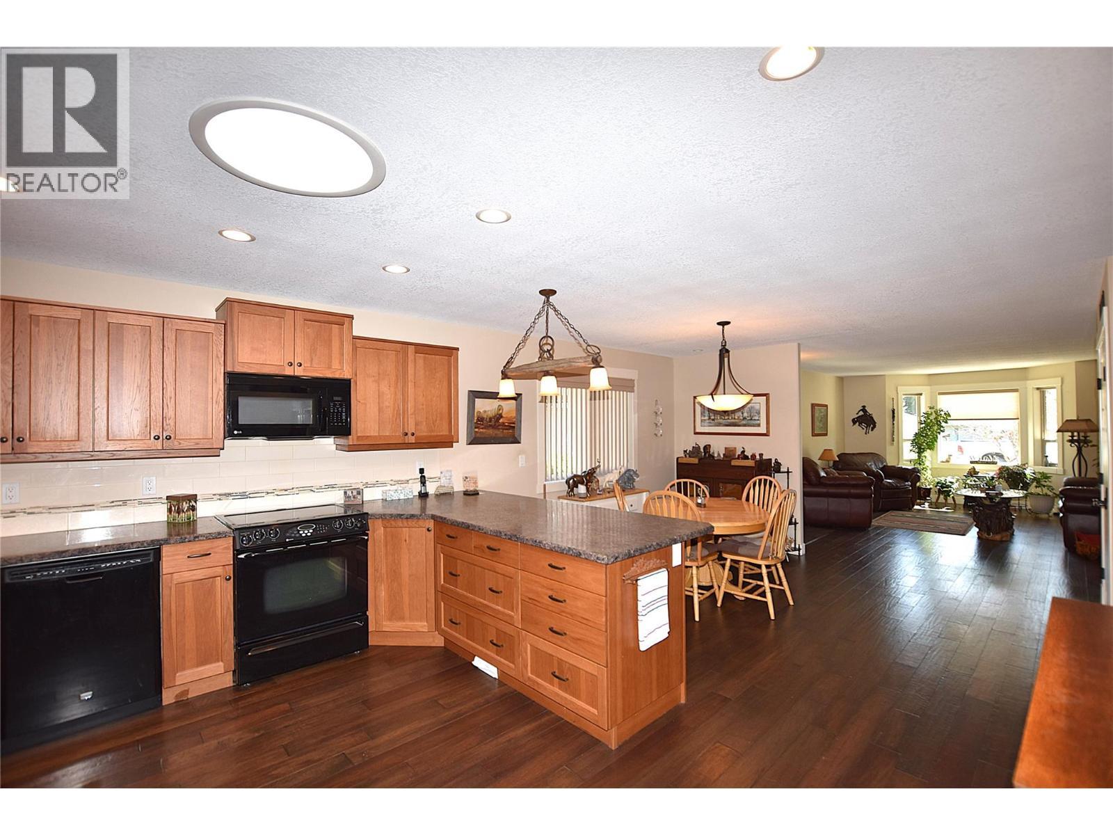 494 Kingfisher Avenue. Vernon, British Columbia