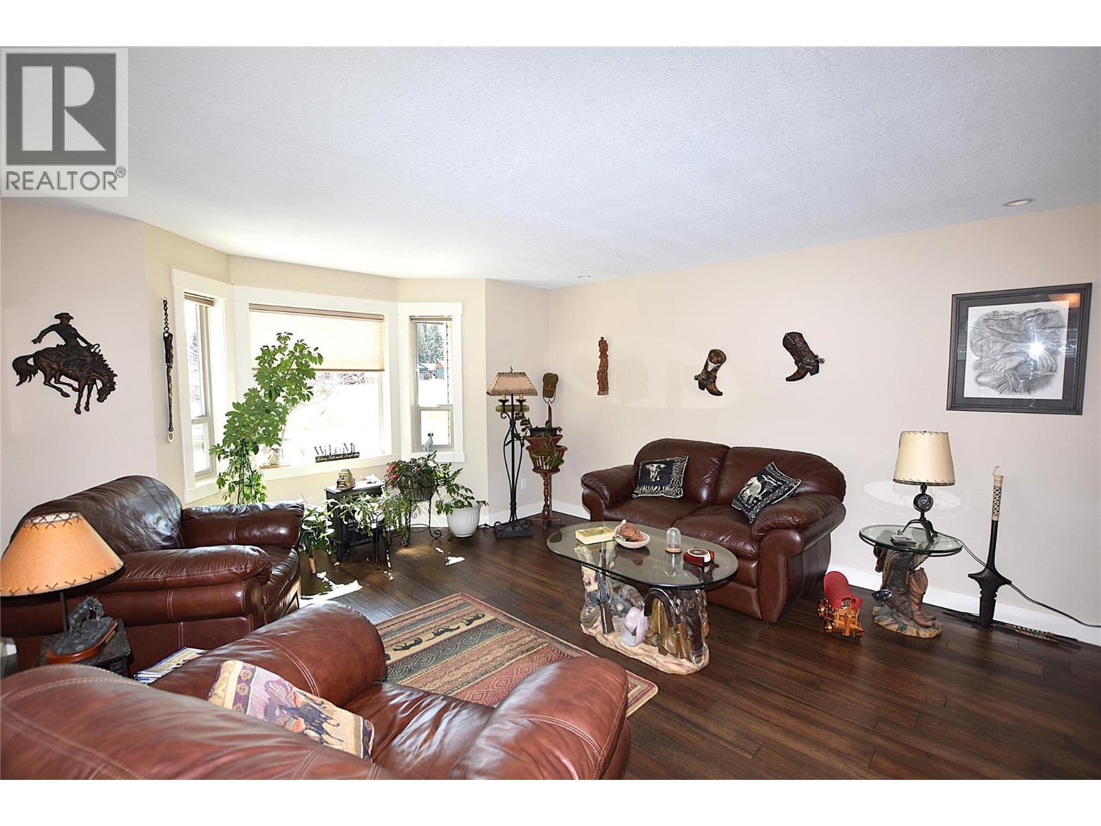 494 Kingfisher Avenue. Vernon, British Columbia