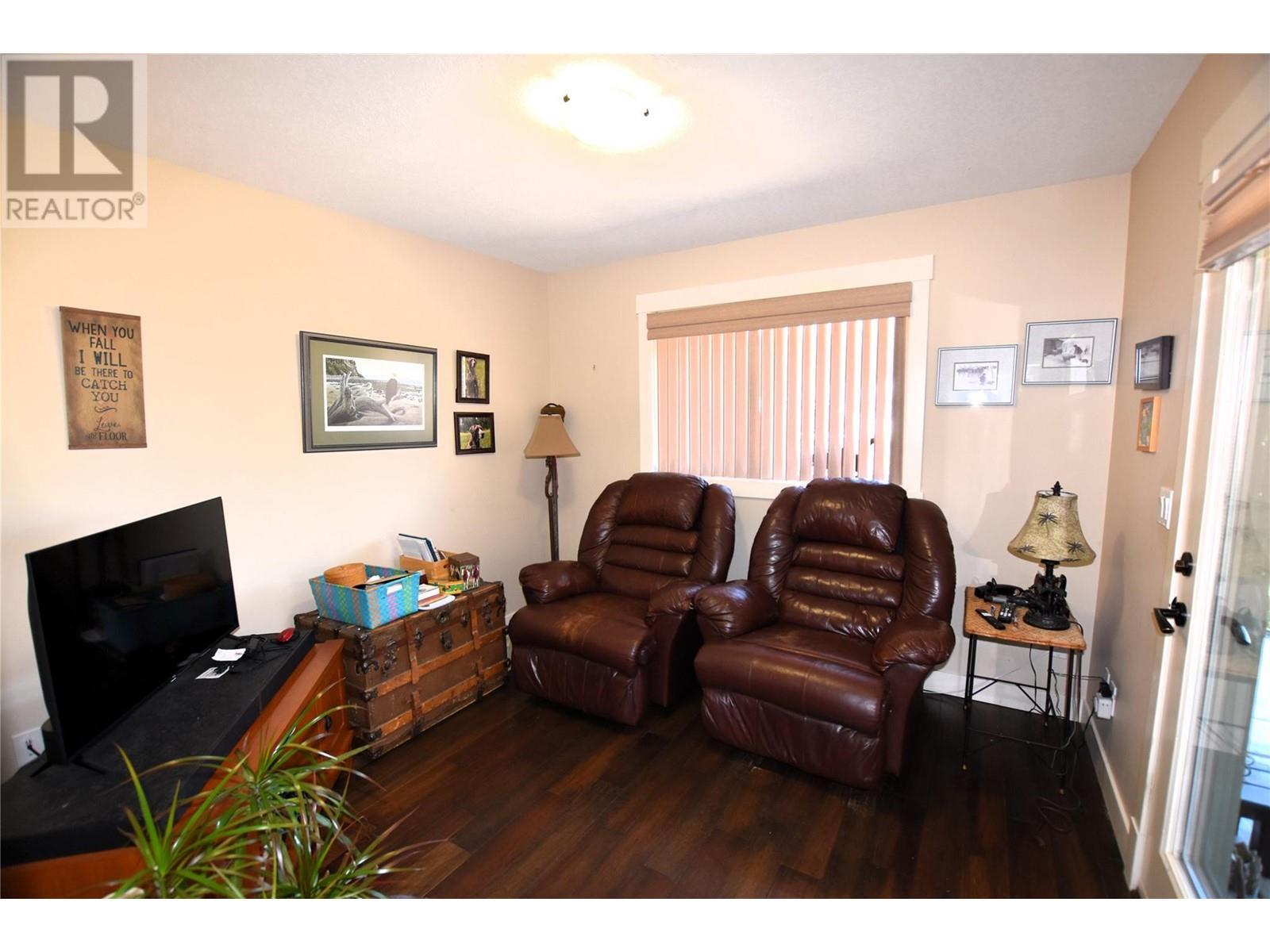 494 Kingfisher Avenue. Vernon, British Columbia