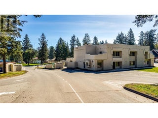 494 Kingfisher Avenue. Vernon, British Columbia