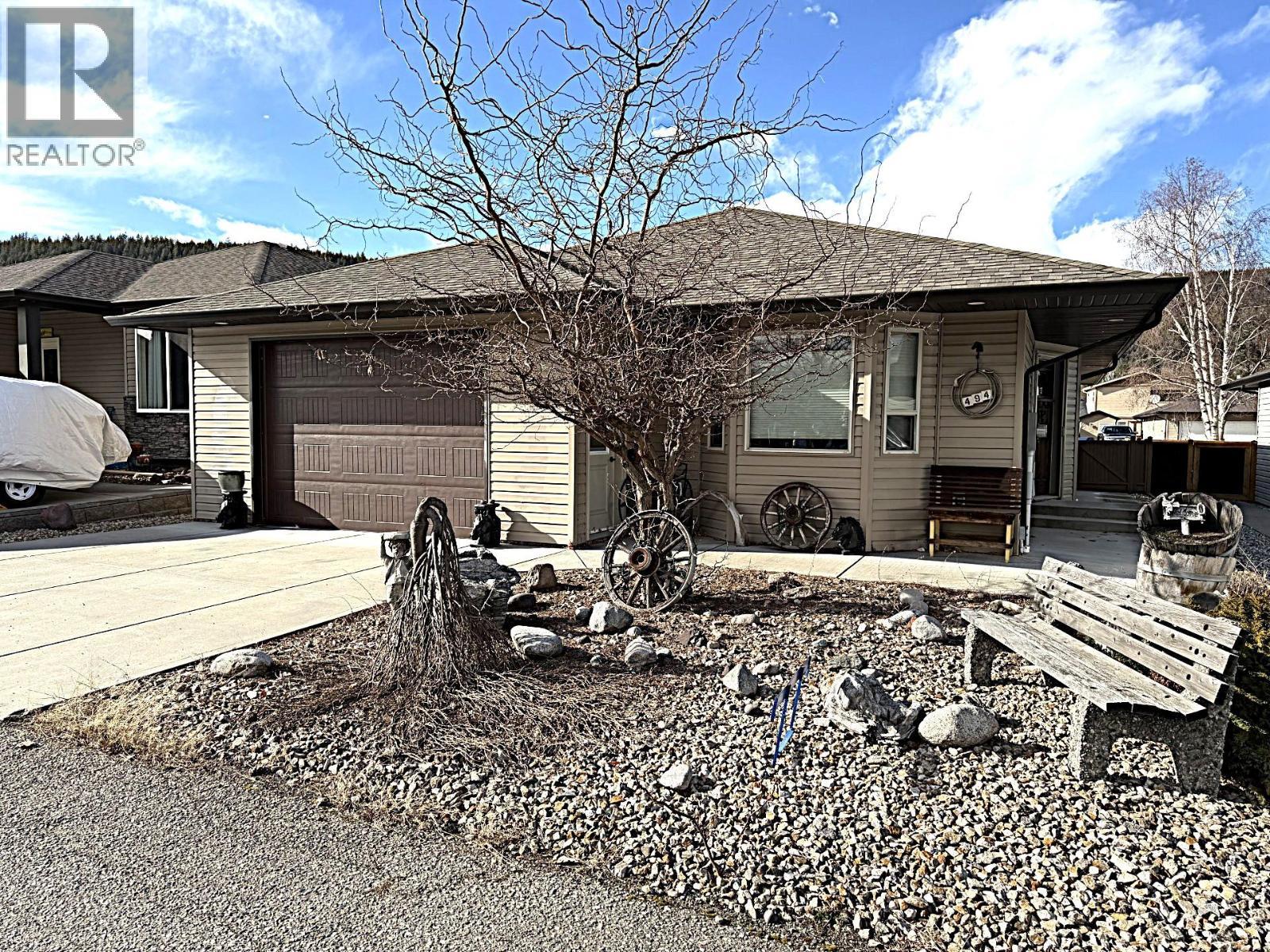 494 Kingfisher Avenue. Vernon, British Columbia