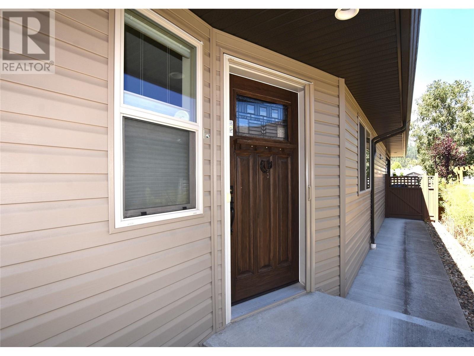 494 Kingfisher Avenue. Vernon, British Columbia