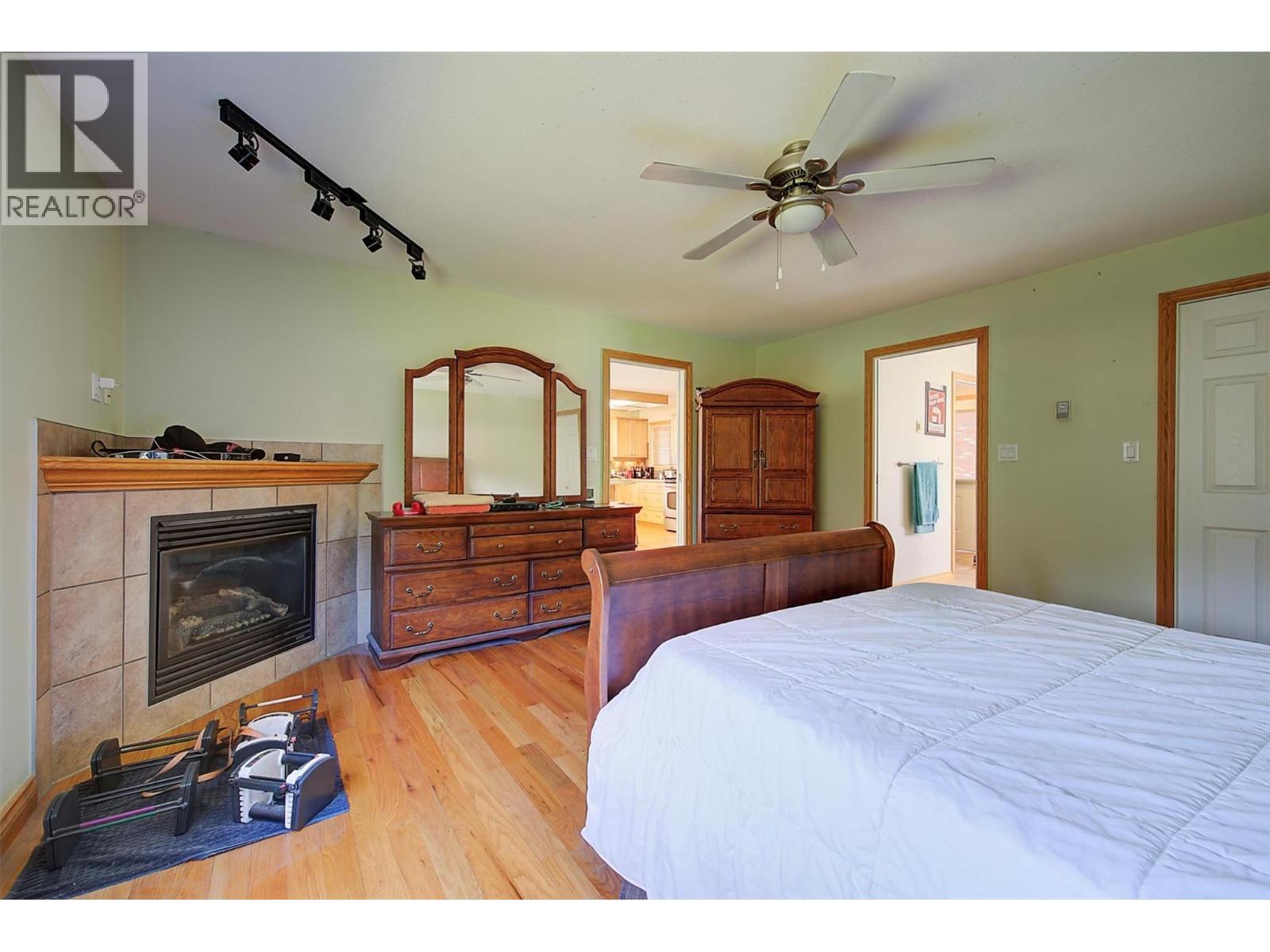 215 Arab Road. Kelowna, British Columbia