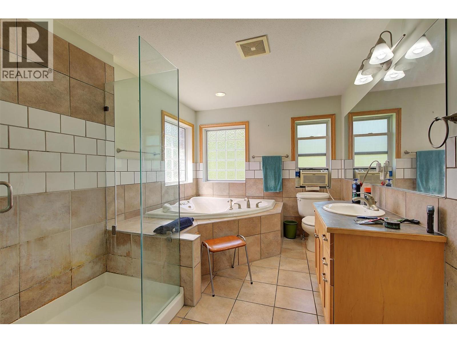 215 Arab Road. Kelowna, British Columbia