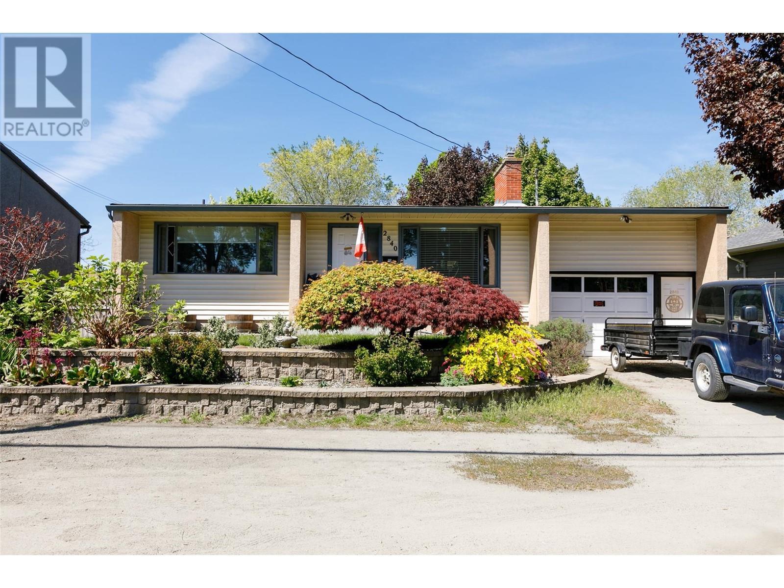 2840 Gordon Drive. Kelowna, British Columbia