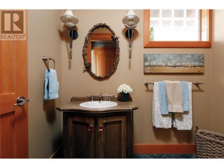 450 Niblick Court. Vernon, British Columbia