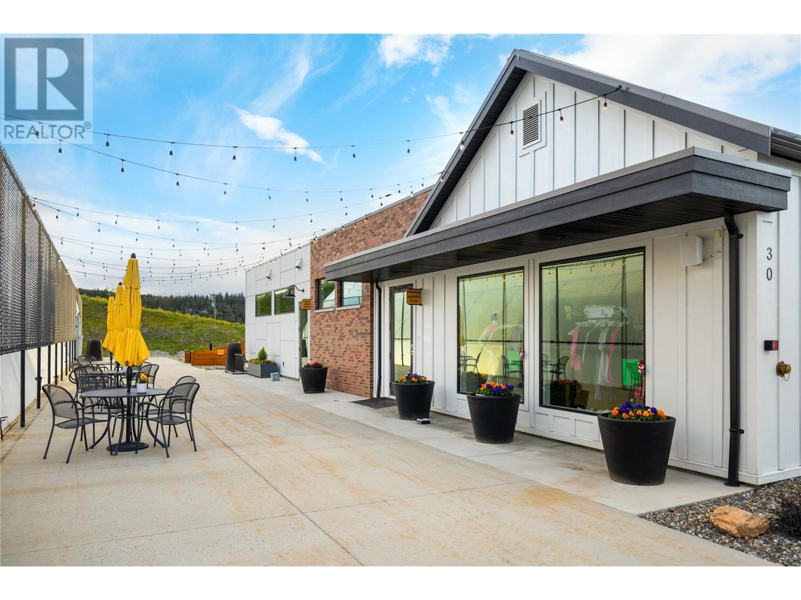 450 Niblick Court. Vernon, British Columbia