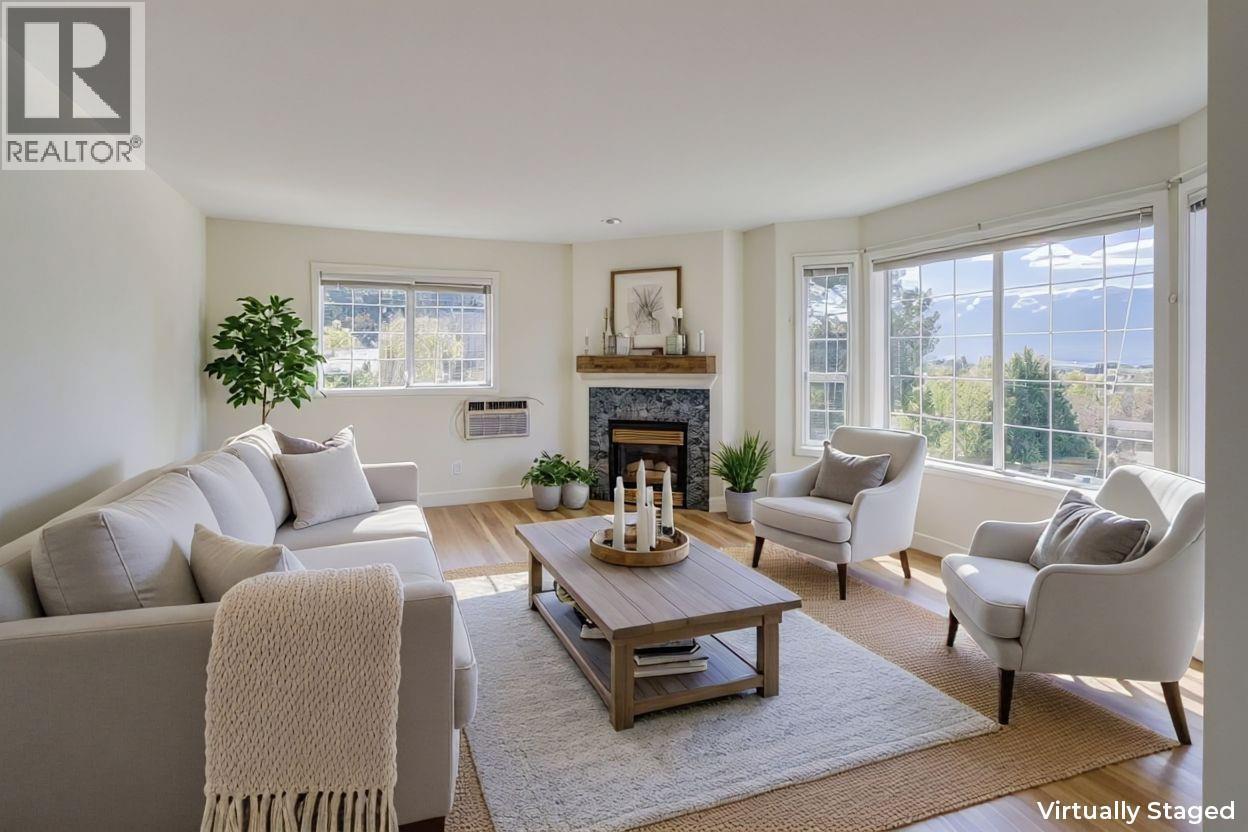 330 7 Street Se Unit# 304. Salmon Arm, British Columbia