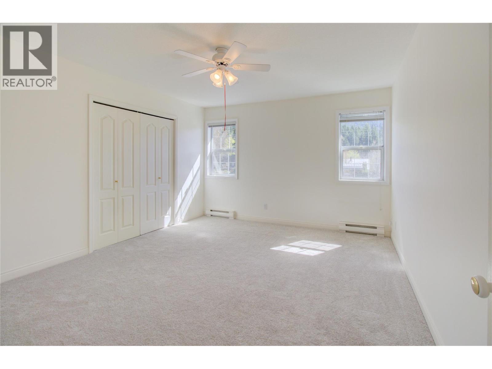 330 7 Street Se Unit# 304. Salmon Arm, British Columbia