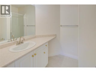 330 7 Street Se Unit# 304. Salmon Arm, British Columbia