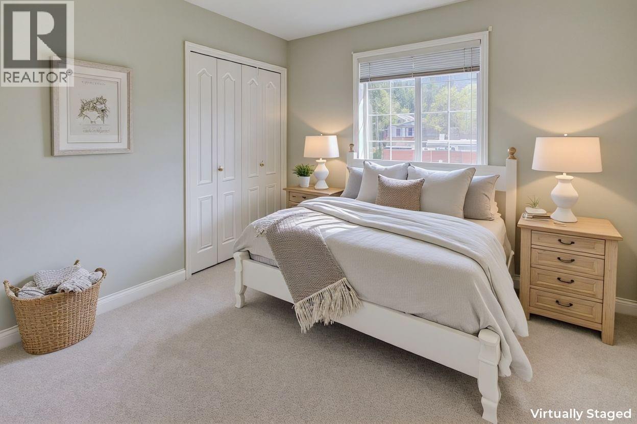 330 7 Street Se Unit# 304. Salmon Arm, British Columbia