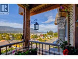 330 7 Street Se Unit# 304. Salmon Arm, British Columbia